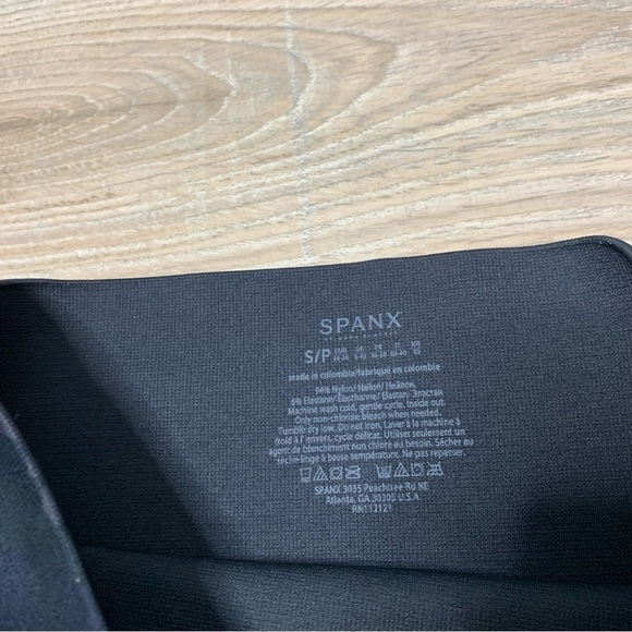 SPANX Leggings for Women Look at Me Now Seamless Leggings Size Small - Picture 11 of 12